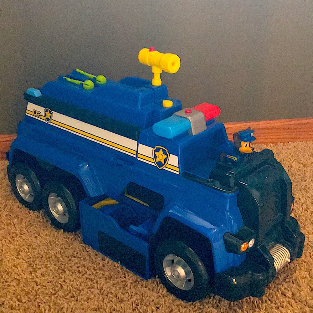 Chase ultimate rescue vehicle